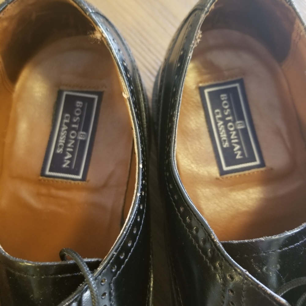 Black Bostonian Wingtip Dress Shoes - Picture 2 of 4